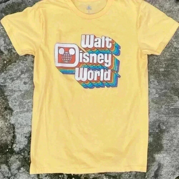Disney limited edition 2019 retro parks tee - Picture 3 of 5